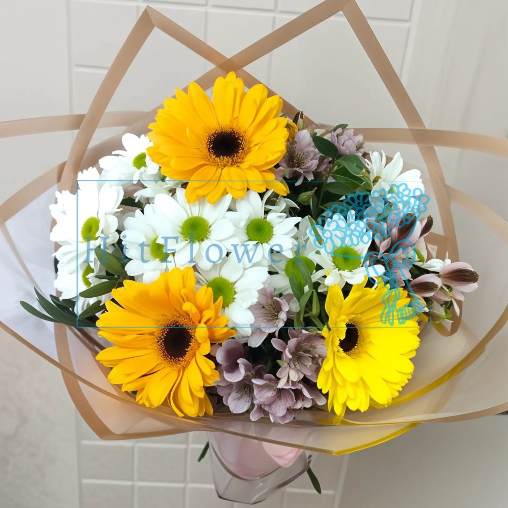 Букет цветов из: Розы, Герберы и Хризантемы